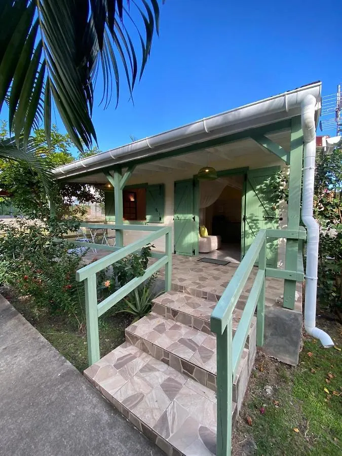 Evasion Tropicale Villa Cosy Avec Piscine Et Bungalow Saint-Louis